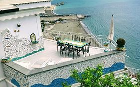 Mar-Isa Amalfi Coast